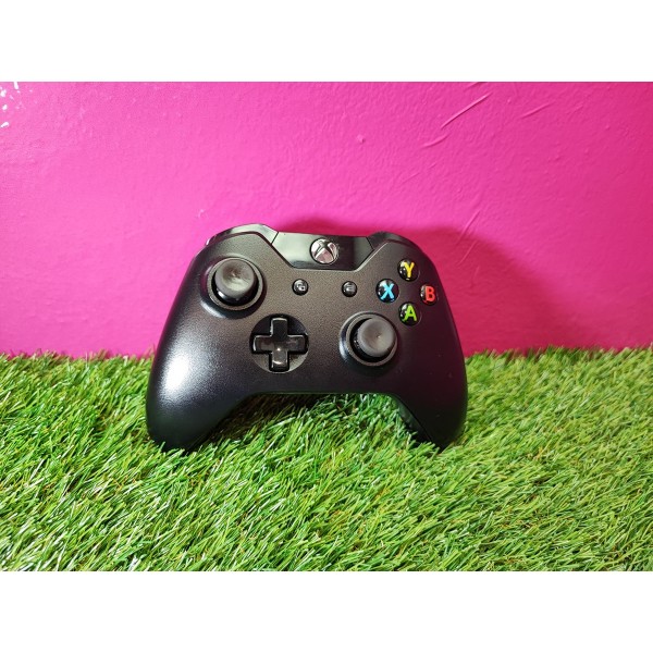 Mando Xbox One Negro con Bateria Recargable